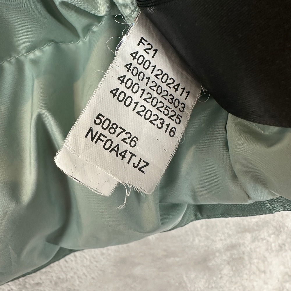 The North Face Girls DryVent 550 Down Parka Jacket Green NF0A4TJZ Large 14/16 - Picture 9 of 15